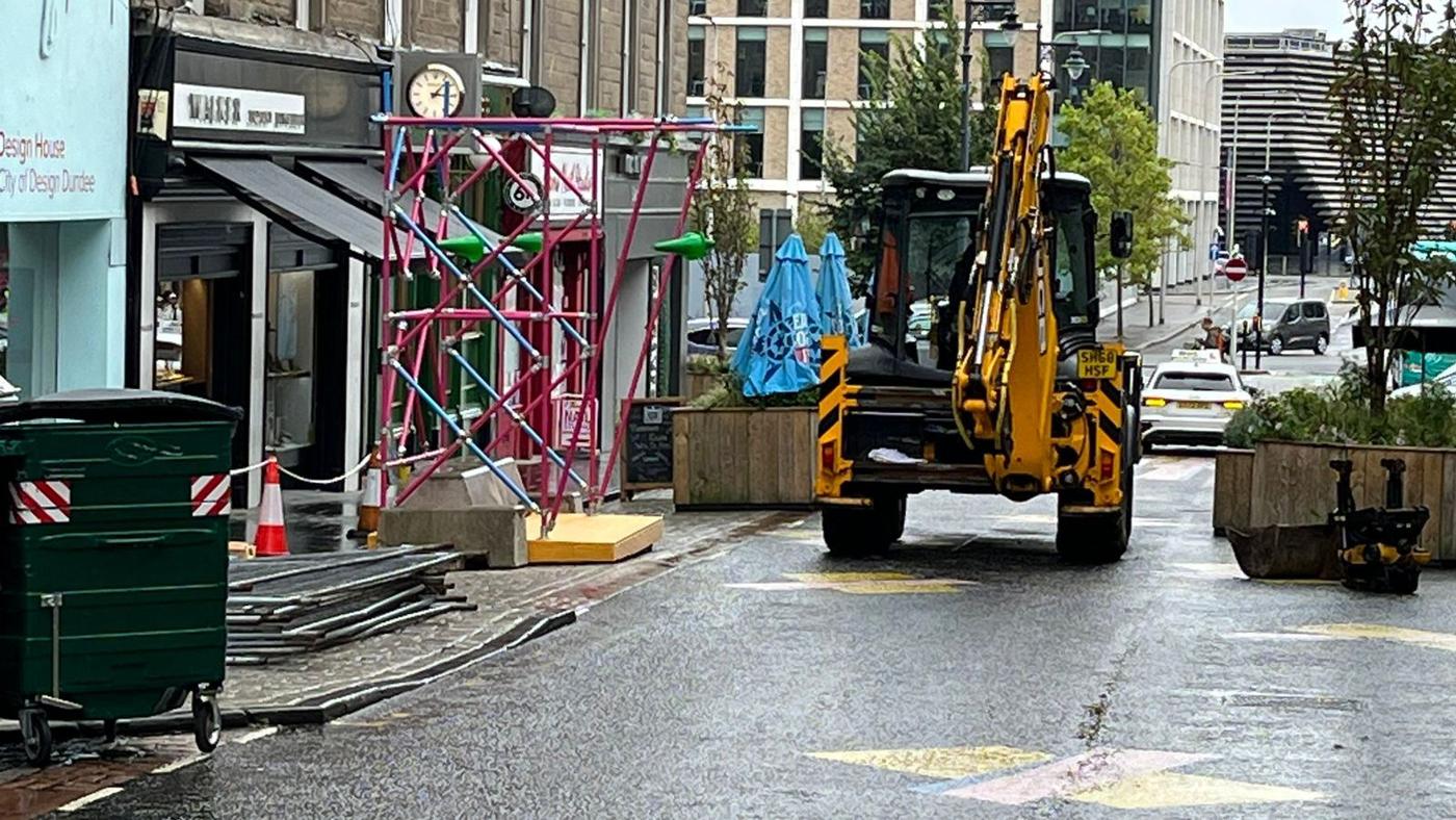 Structure being installed on the street
